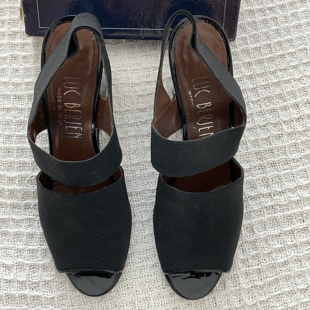 Vintage Luc Berjen Wedge Sandal in Black Patent - Size 7M - Picture 2 of 6